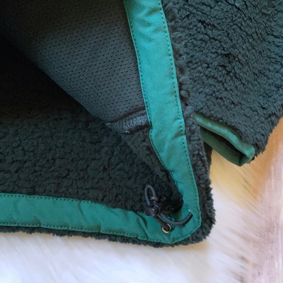 The North Face Men’s Campshire Pullover Hoodie - Picture 4 of 8